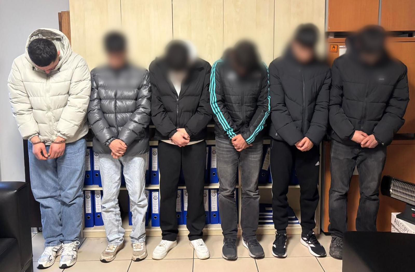 Maltepe’de 6 kişilik bir grup, 17 yaşındaki E.G. isimli genç