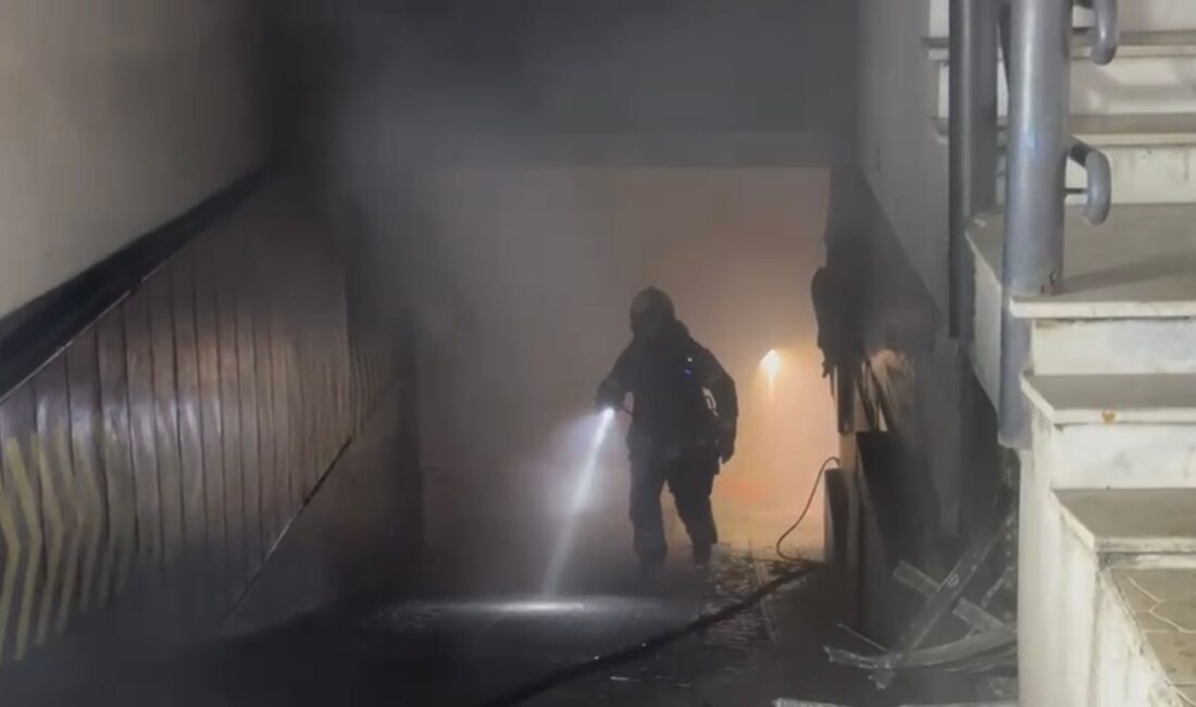 İstanbul Maltepe’de 5 katlı bir binanın bodrum katında bulunan oto