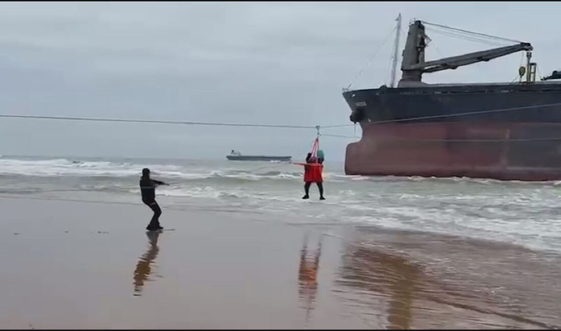 İstanbul Sarıyer Türkeli Demir Sahası’nda karaya oturan “Razouk” isimli genel