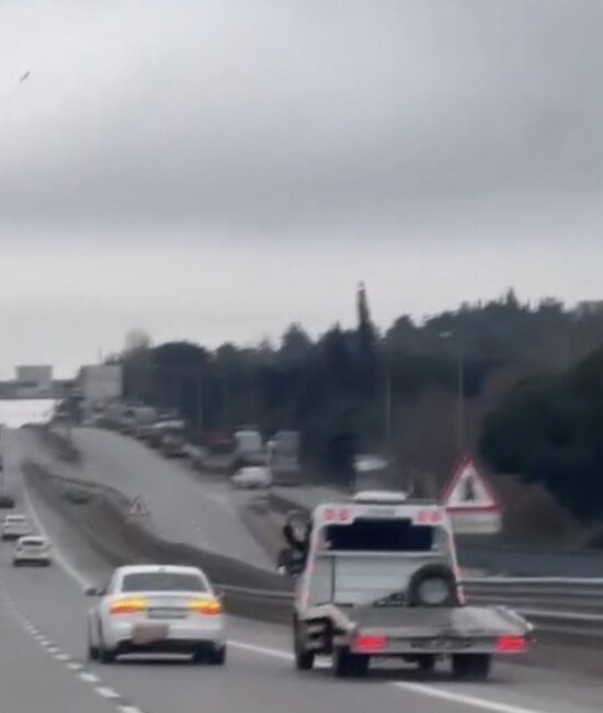 İstanbul Tuzla’da trafikte tartıştığı otomobil sürücüsünü aracıyla sıkıştırıp çarparak durduran