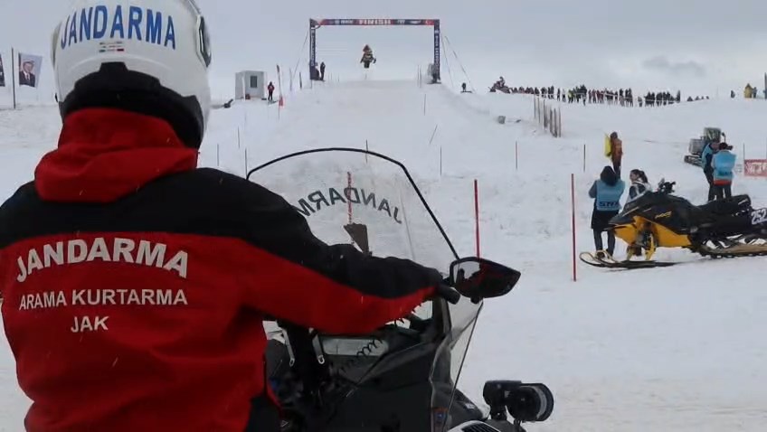 Rize’nin Güneysu ilçesinde yer alan 1800 rakımlı Handüzü Yaylası’nda düzenlenen