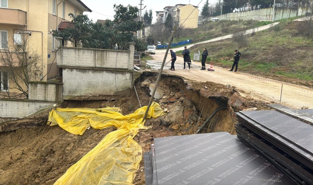 Kocaeli’nin İzmit ilçesinde bir inşaatın temel kazısı sırasında meydana gelen