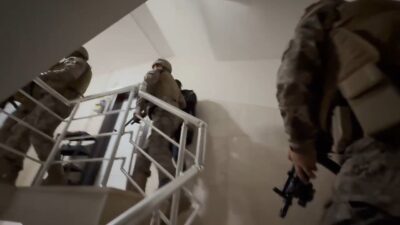 Konya merkezli iki ilçede polis ekipleri tarafından düzenlenen eş zamanlı