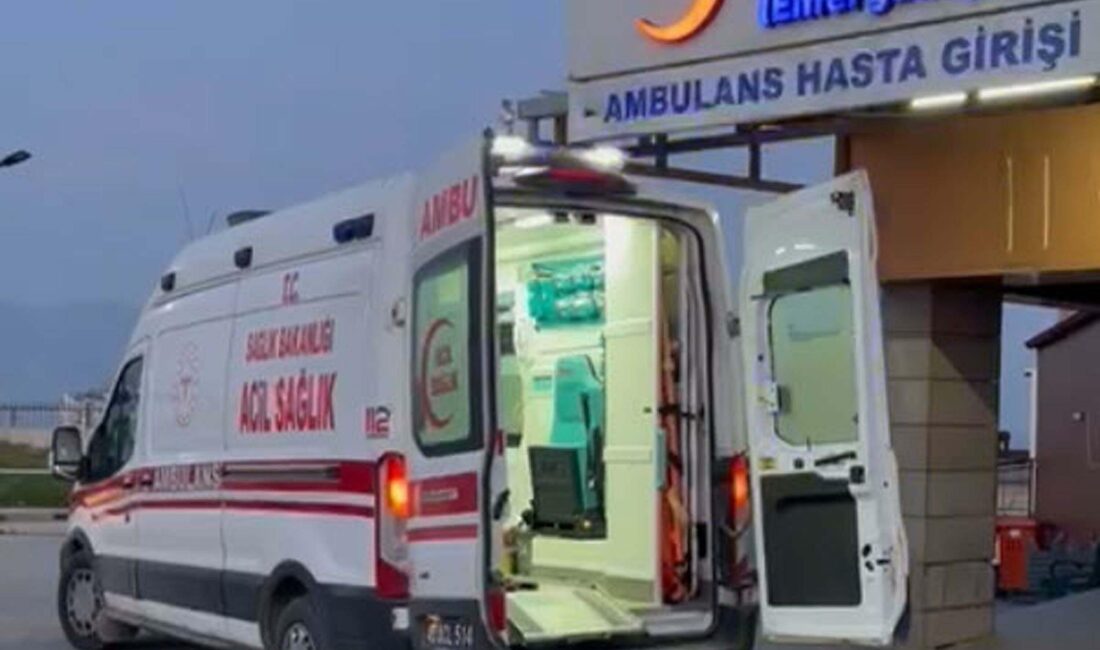 Manisa’nın Alaşehir ilçesinde, çatı katında kaynak yaparken yüksek gerilim hattına