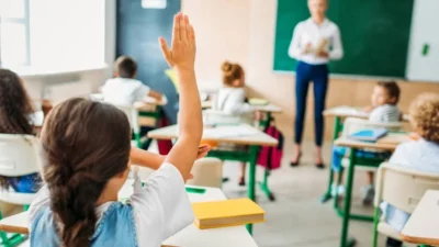 Milli Eğitim Bakanlığı, velilerin okul ziyaretlerini düzenleyen sisteme MEBİM çağrı
