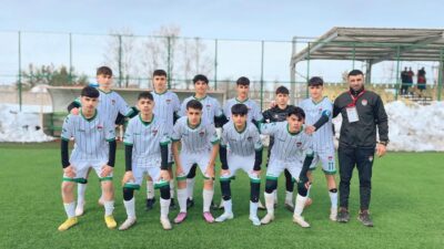 Kars futbolu adına sevindirici bir başarıya imza atan Kars 36