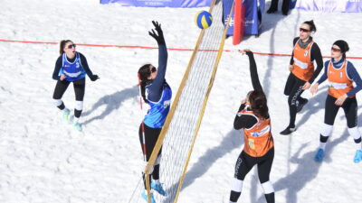 Türkiye’nin önemli kış turizm merkezlerinden Uludağ, 2026 FIVB Kar Voleybolu