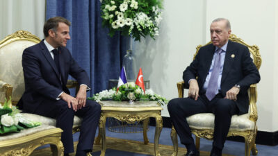 Cumhurbaşkanı Recep Tayyip Erdoğan, Fransa Cumhurbaşkanı Emmanuel Macron ile bir