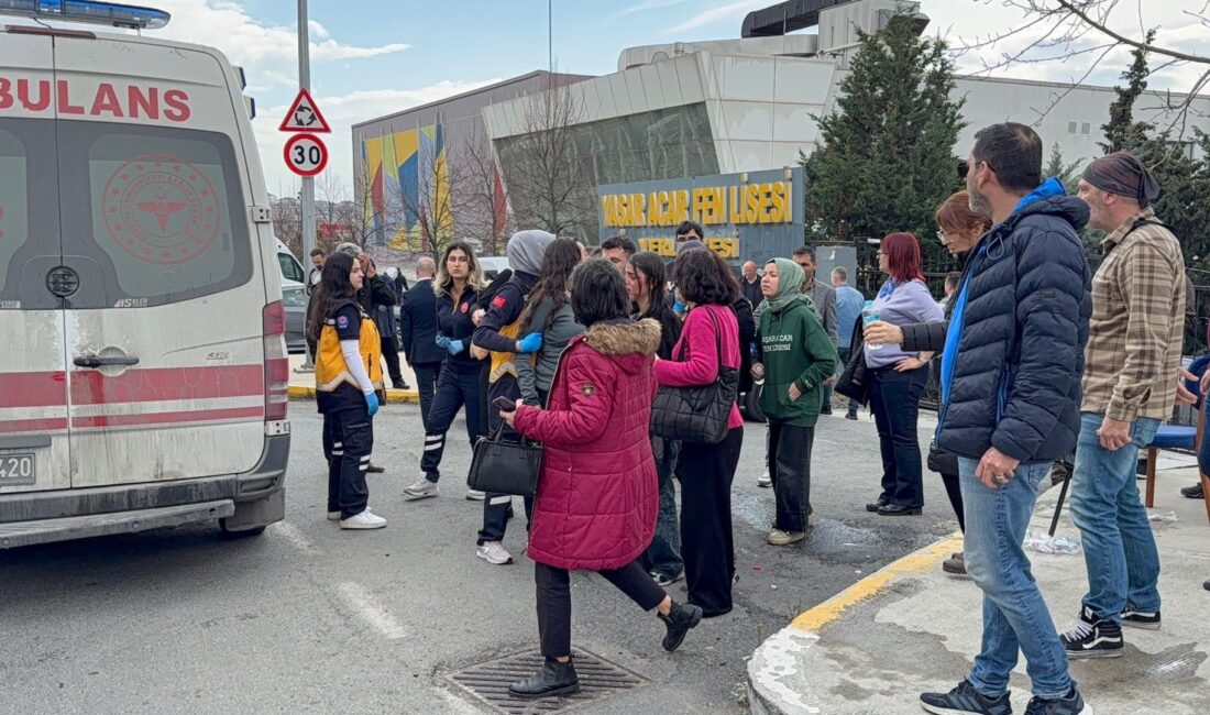 İstanbul Beylikdüzü’nde bir fen lisesinin kimya laboratuvarında deney sırasında meydana