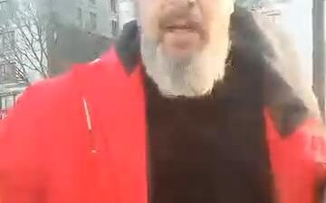 İstanbul Eyüpsultan’da trafikte tartıştıkları sürücünün aracının yanına giderek yolu kesen