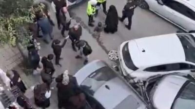 İSTANBUL’un Sultangazi ilçesinde, kiraladıkları araçla seyir halinde olan 5 kişi