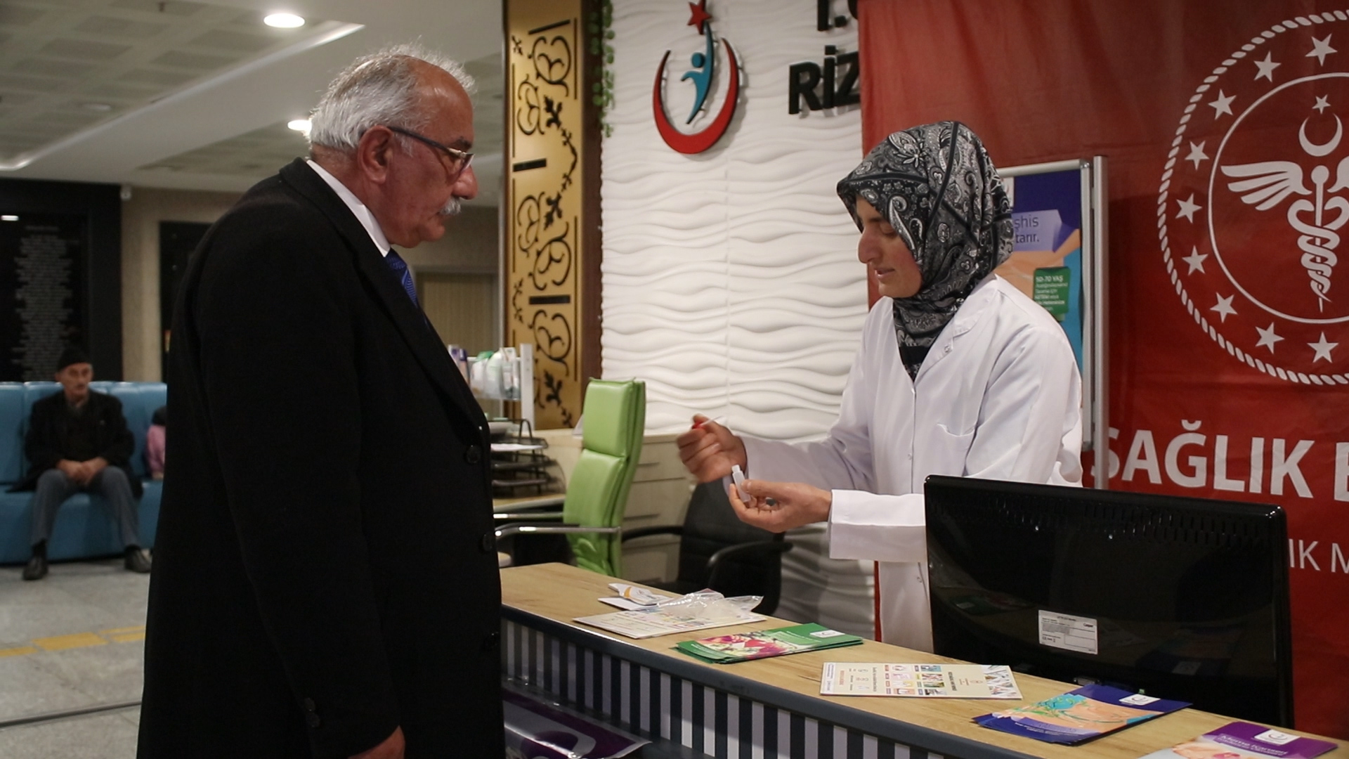 Rize’de yaşayan 66 yaşındaki Ziya Karakaş, kalp rahatsızlığı şikayetiyle gittiği