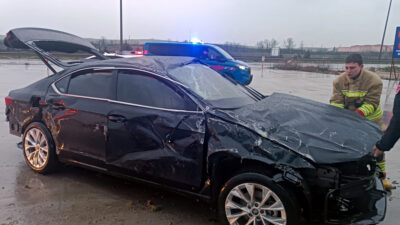 Edirne’de sürücüsünün kontrolünden çıkan otomobilin defalarca takla atarak yaklaşık 50