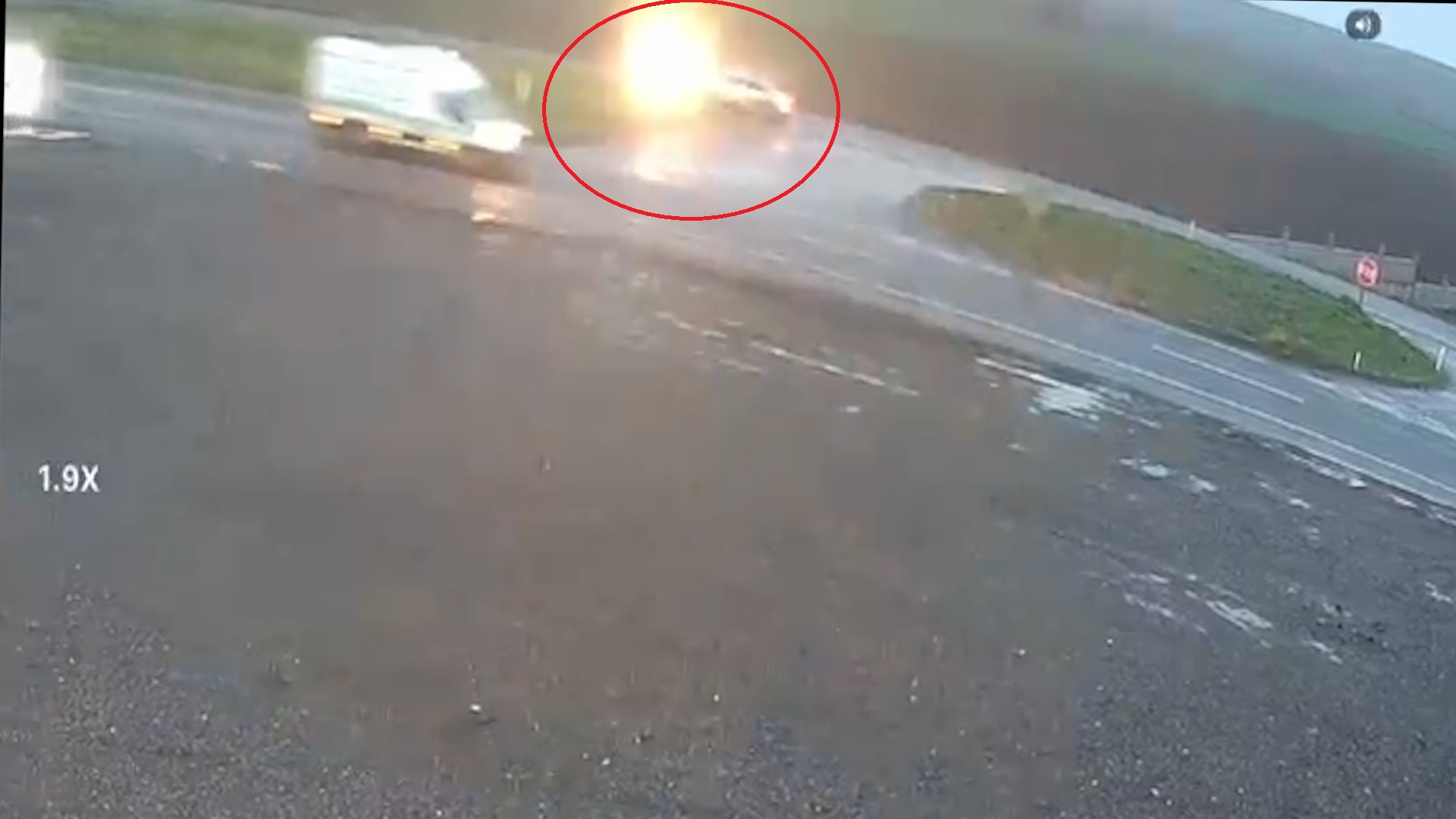 Diyarbakır’ın Bismil ilçesinde otomobil ile hafif ticari aracın çarpışması sonucu