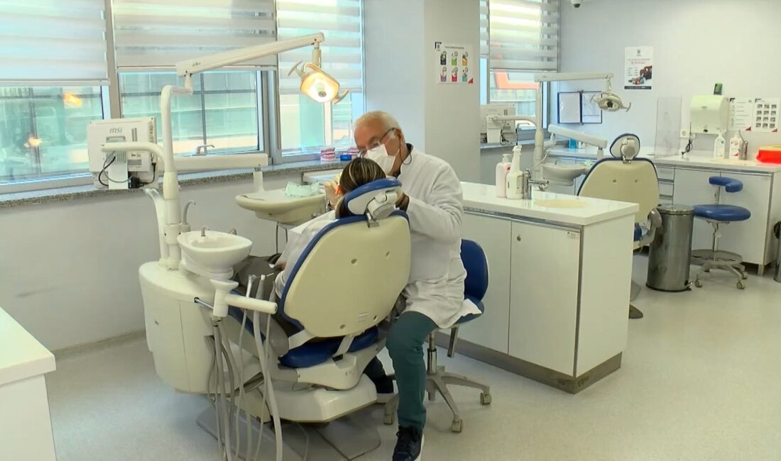 İstanbul Aydın Üniversitesi Periodontoloji Uzmanı Prof. Dr. Sabri Hasan Meriç,