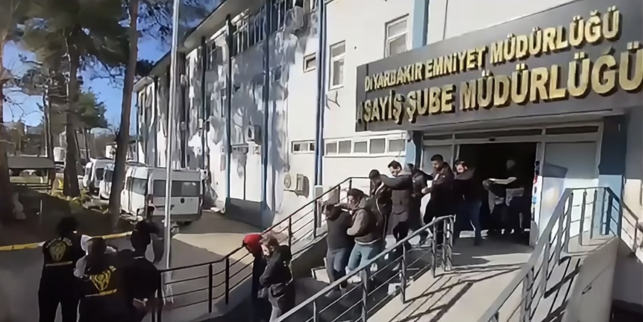 Araç muayene randevusu adı altında kurdukları sahte internet siteleriyle vatandaşları