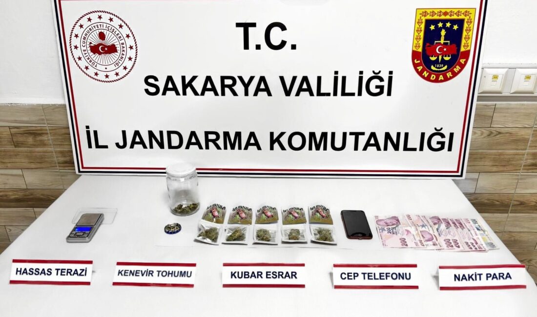 İl Jandarma Komutanlığı ekipleri, Cumhuriyet Savcılığı koordinesinde uyuşturucu ile mücadele