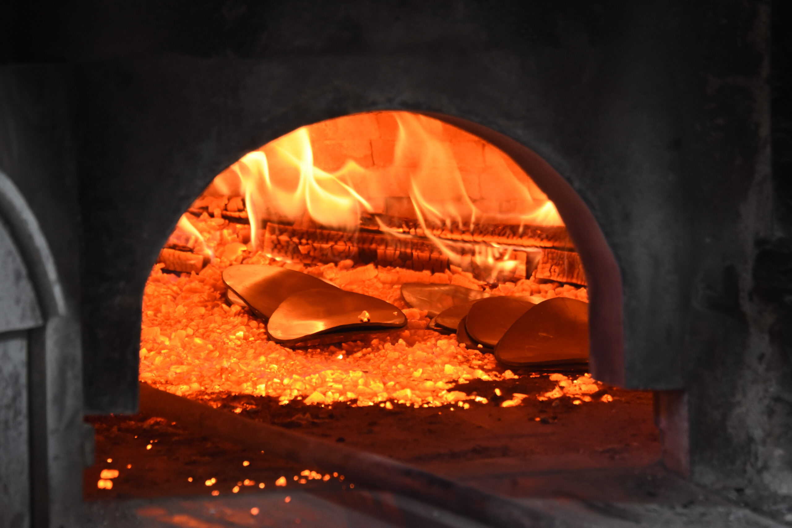 Samsun’un Terme ilçesinde bakır ve kalayın 1400 derece sıcaklıkta eritilmesiyle