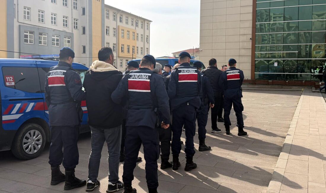 Tekirdağ merkezli iki ilde jandarma ekipleri tarafından düzenlenen tefecilik operasyonunda