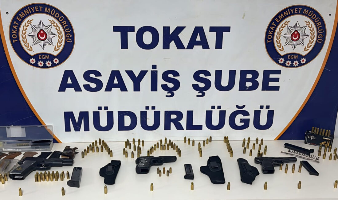 Tokat’ta bir iş yerinde çıkan tartışmanın silahlı kavgaya dönüşmesi sonucu