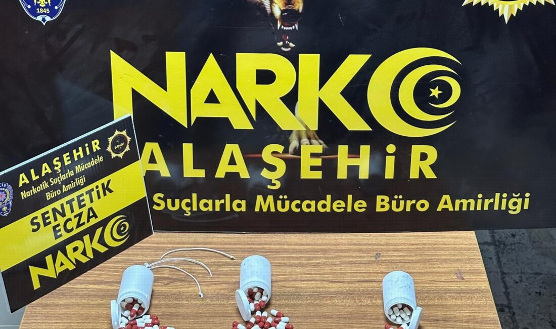 Manisa’nın Alaşehir ilçesinde, polisin “dur” ihtarına uymayarak kaçmaya çalışan ve