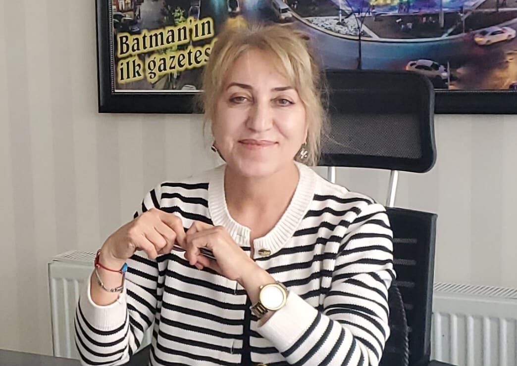 Melek Barış yazar fotoğrafı