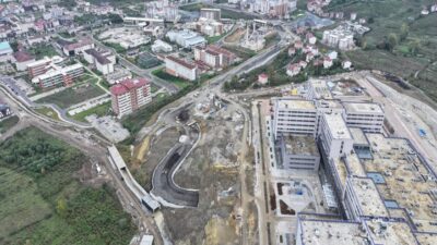 Ordu’da ulaşım altyapısını güçlendirecek karayolu projeleriyle ilgili önemli gelişmeler yaşanıyor.