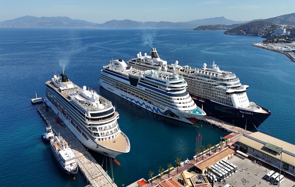 Ulaştırma ve Altyapı Bakanı Abdulkadir Uraloğlu, 2026 yılı Mart ayında