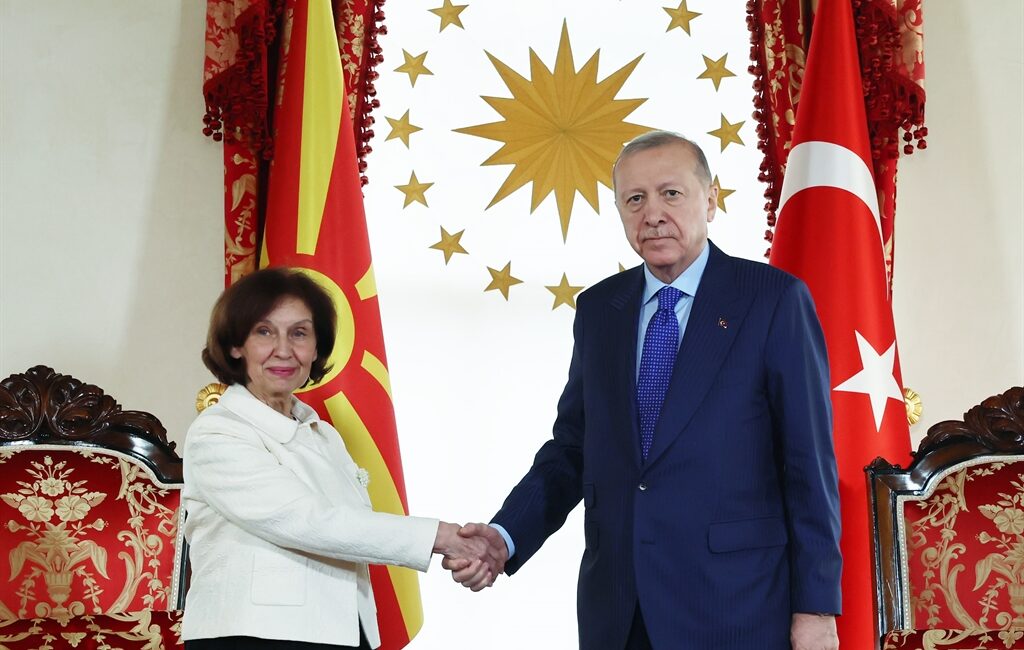 Cumhurbaşkanı Recep Tayyip Erdoğan, Kuzey Makedonya Cumhurbaşkanı Gordana Siljanovska Davkova’yı