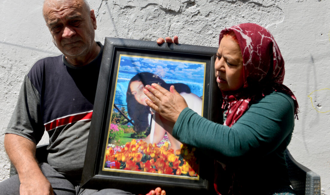 Adana’da 2010 yılında elleri plastik kelepçeyle arkadan bağlanmış halde sulama