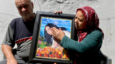 Adana’da 2010 yılında elleri plastik kelepçeyle arkadan bağlanmış halde sulama