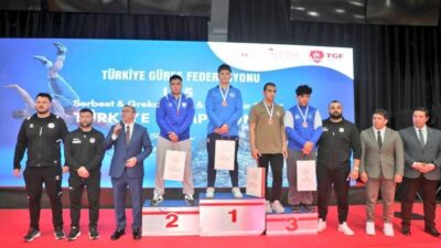 Kars, Türkiye güreşinin geleceğini ağırlamaya devam ediyor. U15 Serbest, Grekoromen