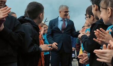 BİNGÖL / TEKHA Bingöl Valisi Cahit Çelik, haftanın ilk ders