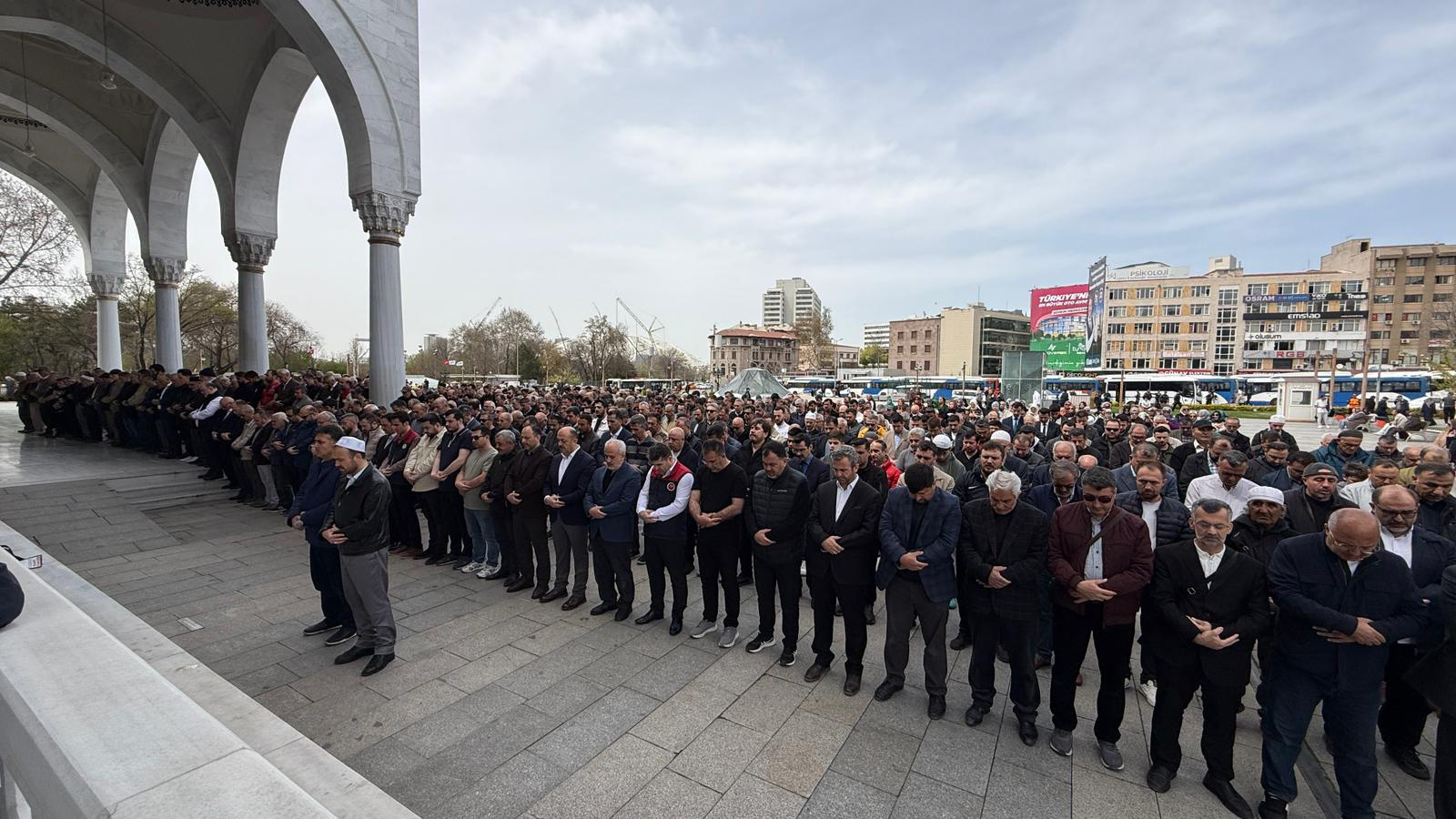 Kahramanmaraş’ın Onikişubat ilçesindeki bir ortaokulda gerçekleştirilen silahlı saldırıda hayatını kaybeden