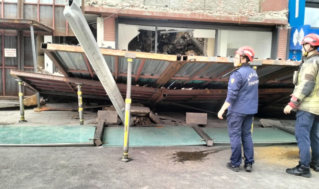 ANKARA – Altındağ ilçesinde 4 katlı bir binanın kontrollü yıkımı
