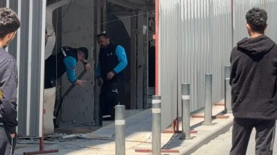 İstanbul Avcılar’da kentsel dönüşüm kapsamında boşaltılan bir binaya giren şahsın