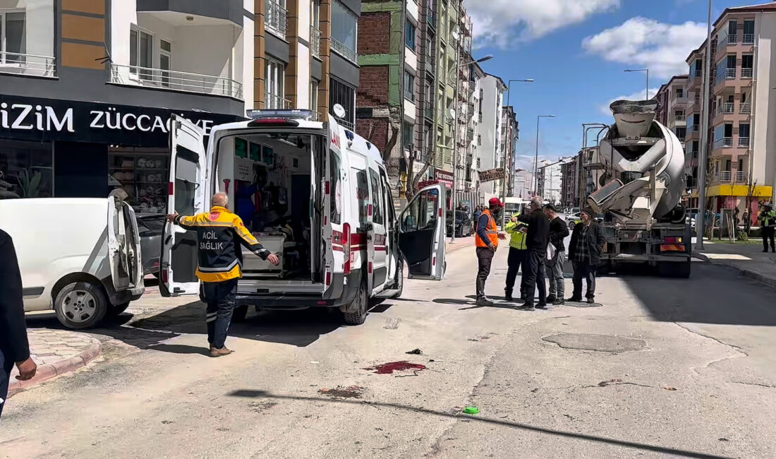 &nbsp; Malatya’nın Yeşilyurt ilçesinde yolun karşısına geçmeye çalışan Emine B.,