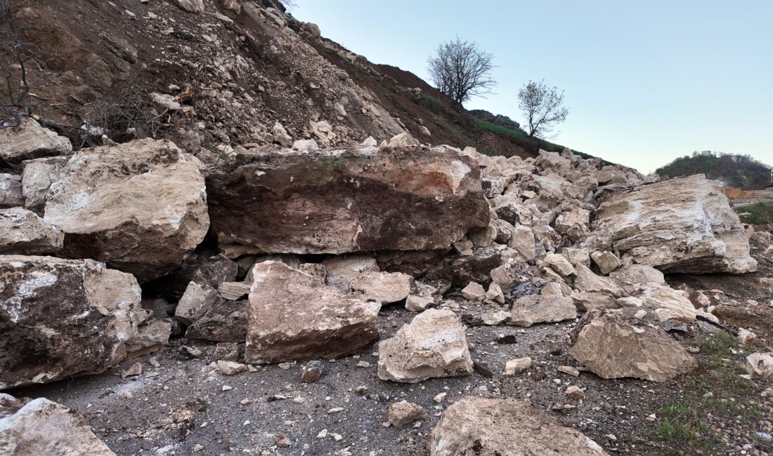 Bingöl merkeze bağlı Elmalı köyü Alatepe mezrasında, etkili olan yağışların