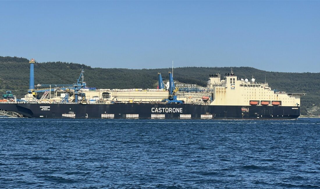 İspanya’dan Romanya’ya gitmek üzere yola çıkan 325 metre uzunluğundaki Bahama