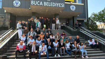 İzmir’in Buca ilçesinde belediye bünyesinde görev yapan memurlar, geriye dönük
