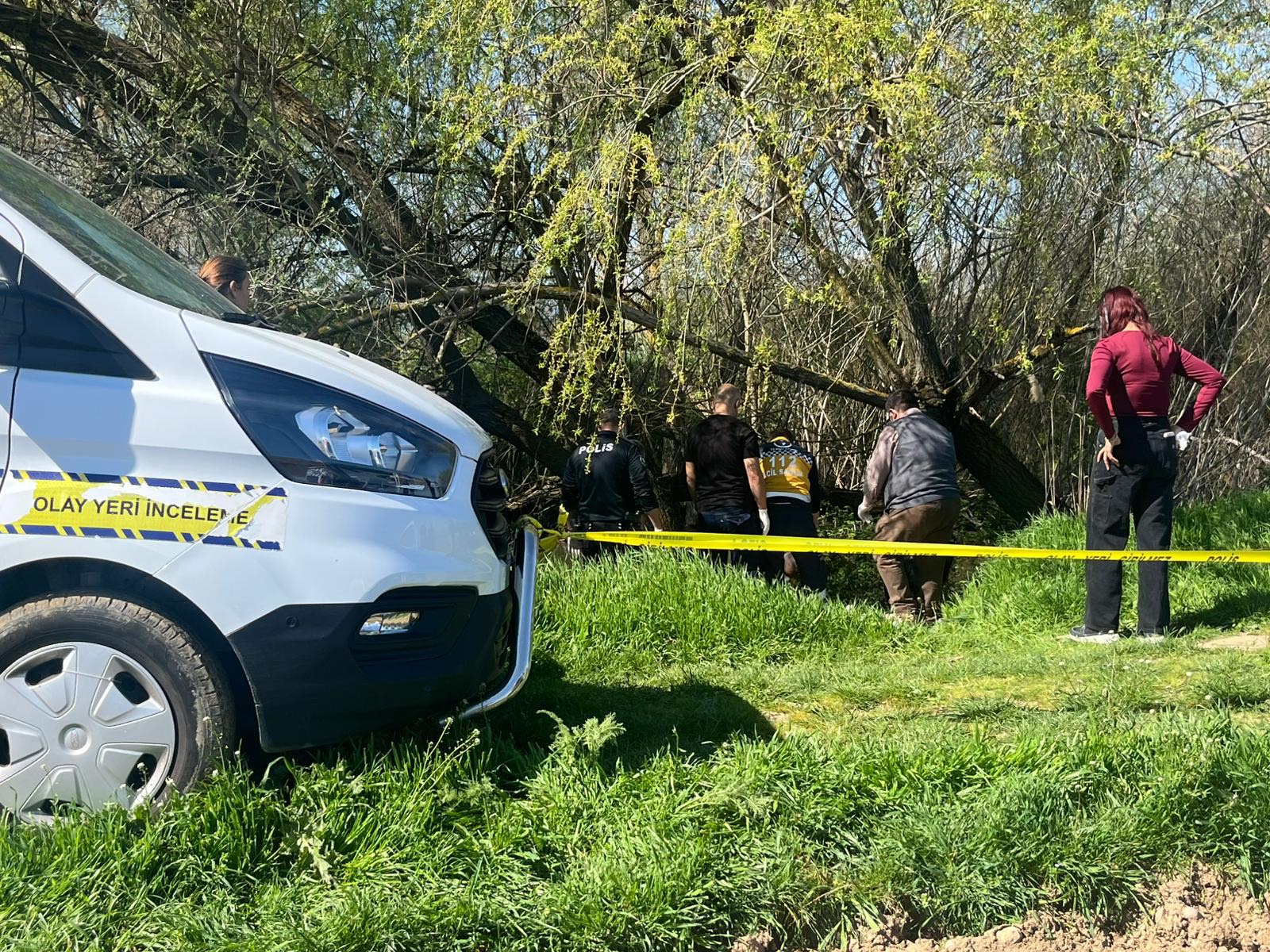 KÜTAHYA – Tavşanlı ilçesinde, Adranos Çayı kıyısındaki ağaçlık alanda 39