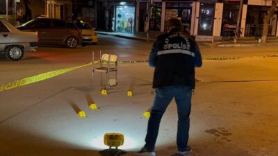 Çorum’da Abdibey Camisi önünde kimliği belirsiz kişi ya da kişilerin
