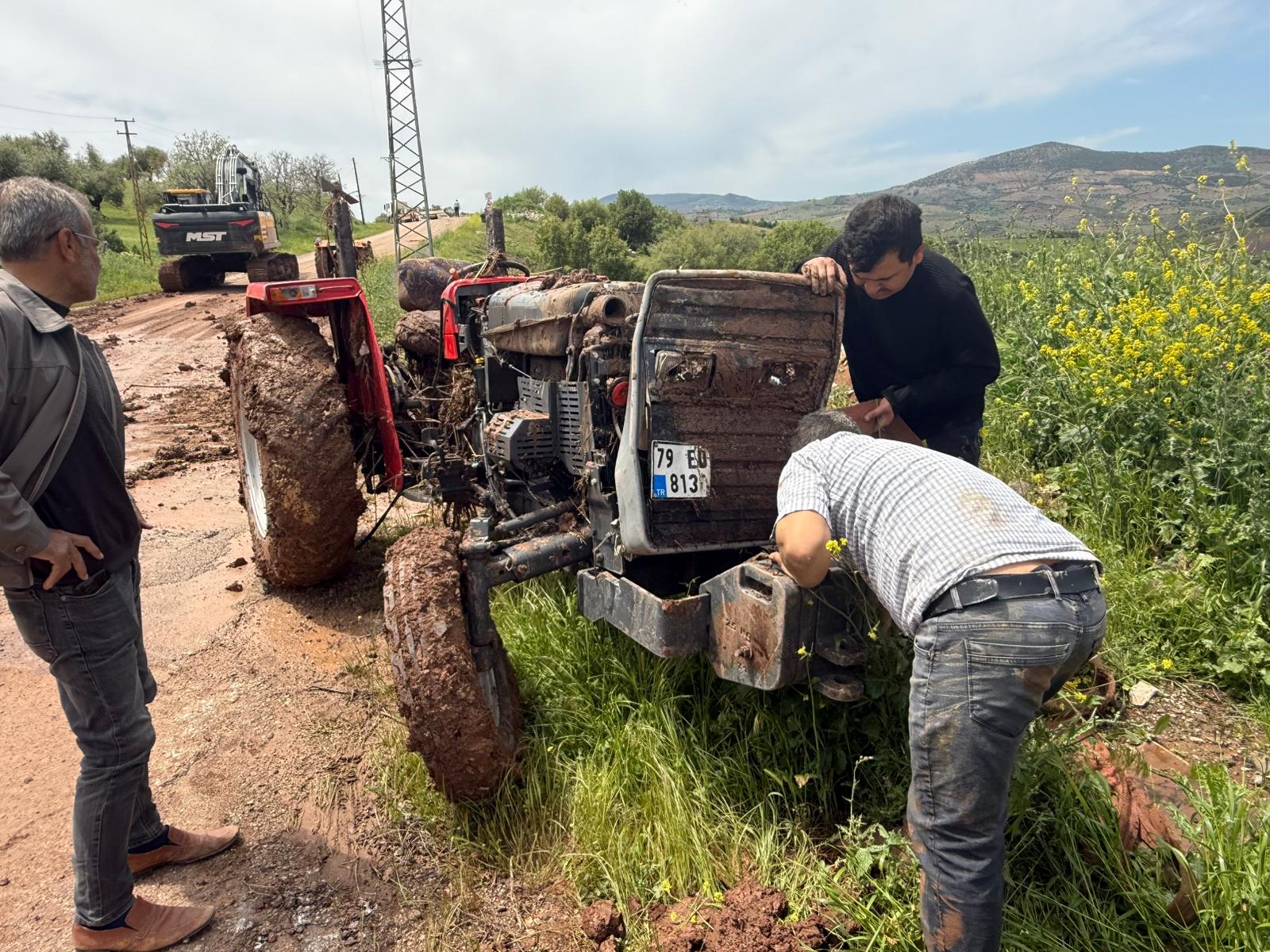 KİLİS – Musabeyli ilçesinde sağanak yağış nedeniyle debisi yükselen Afrin