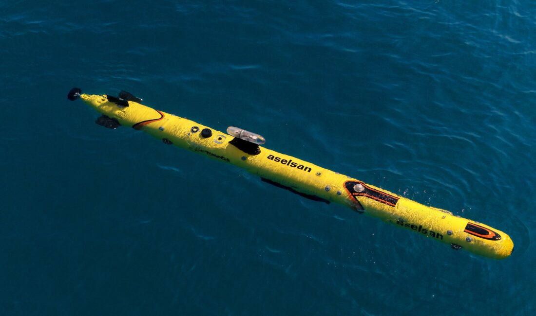 ANKARA – ASELSAN tarafından geliştirilen DERİNGÖZ otonom su altı aracı,