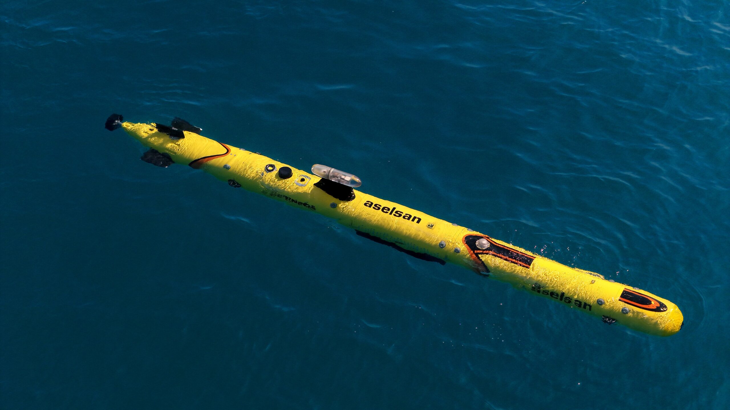 ANKARA – ASELSAN tarafından geliştirilen DERİNGÖZ otonom su altı aracı,