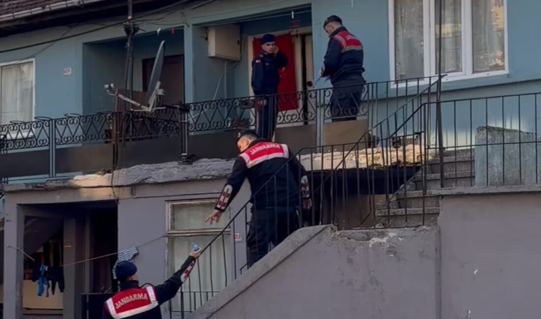 Düzce İl Jandarma Komutanlığı ekipleri tarafından düzenlenen operasyonda, bir evde