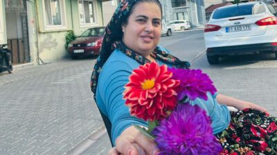 Çanakkale’nin Ezine ilçesinde, eski eşi Şerife A.’yı (37) çalıştığı iş