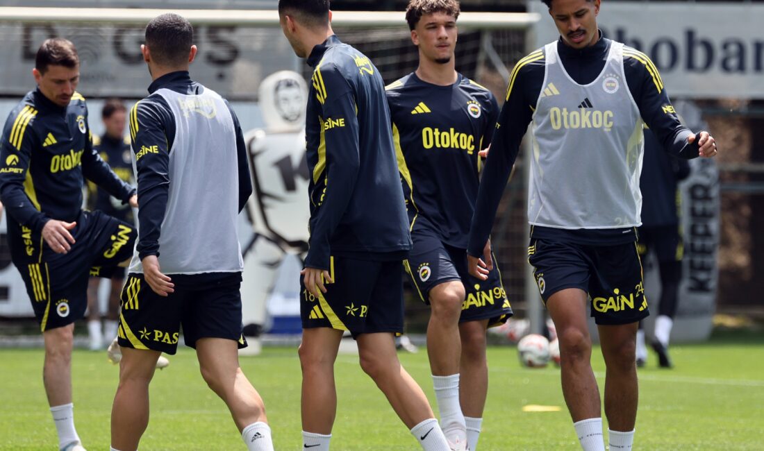 Fenerbahçe, Trendyol Süper Lig’in cumartesi akşamı oynanacak olan maçında kendi