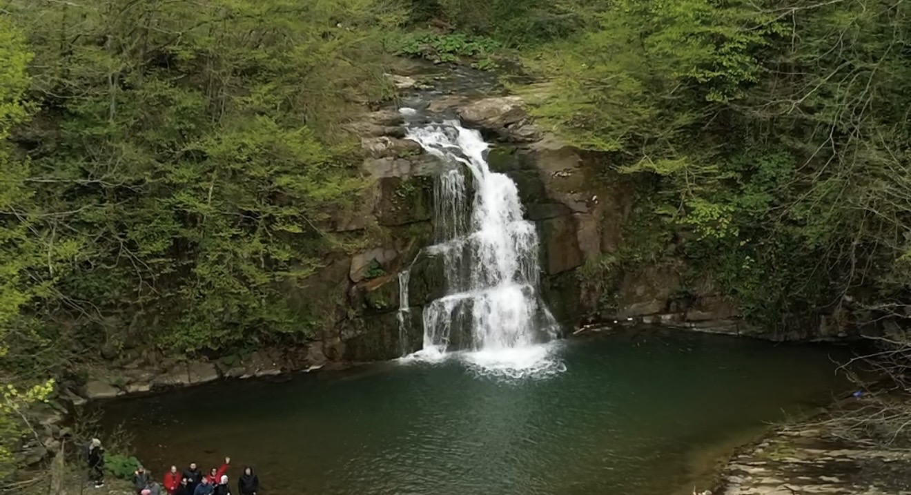 Bartın’ın Kurucaşile ilçesinde, Küre Dağları Milli Parkı’nın eteklerinde yer alan