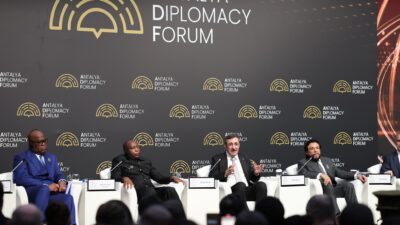 Antalya Diplomasi Forumu 2026’da konuşan Cumhurbaşkanı Yardımcısı Cevdet Yılmaz, küresel